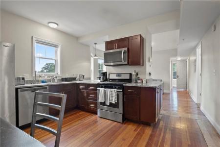 71 Olney Street 2, Providence, Rhode Island 02906, Stati Uniti