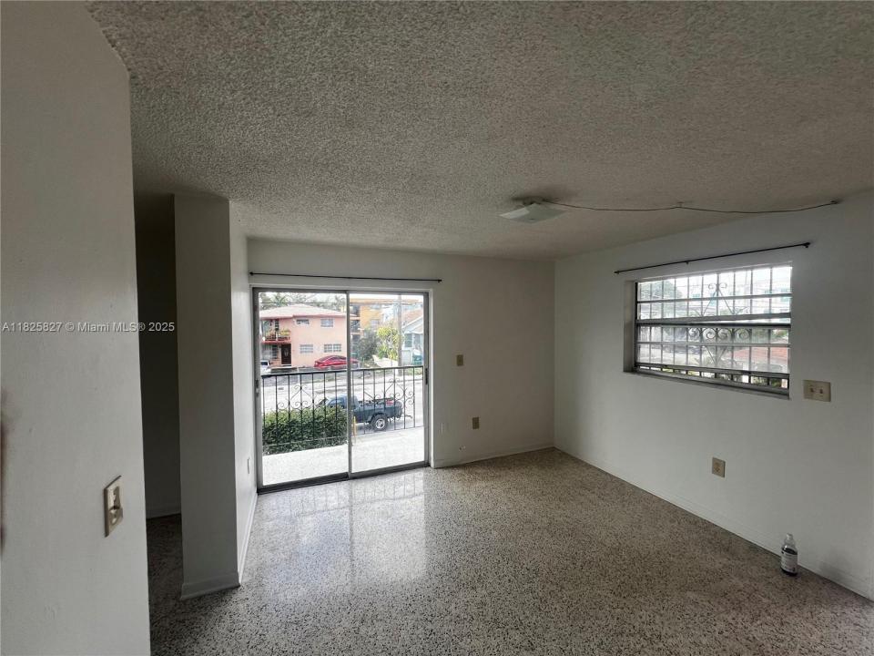 619 SW 11th Ave 2, Miami, Florida 33130, Amerika Birleşik Devletleri
