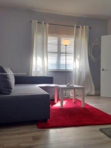 1325 Meridian Ave 6, Miami Beach, Florida 33139, USA