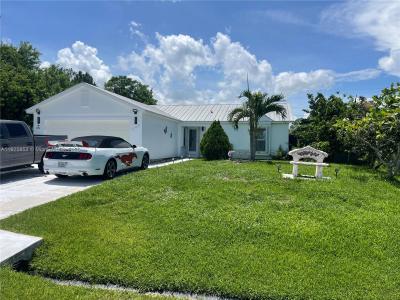 1716 SW Cordova St, Port St. Lucie, Florida 34987, USA