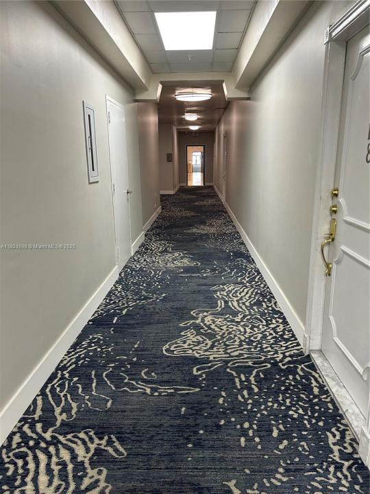 5601 Collins Ave CU-9, Miami Beach, Florida 33140, Estados Unidos