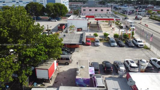 2156 NW 27th Ave, Miami, Florida 33142, USA