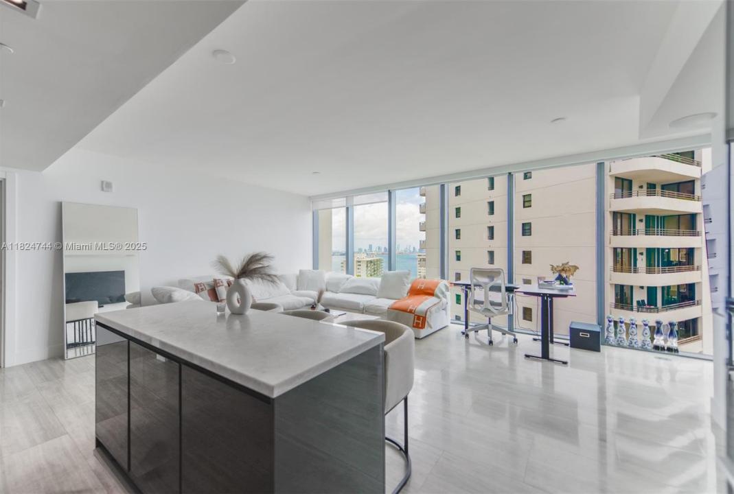 1451 Brickell Ave 1503, Miami, 佛罗里达州 33131, 美国