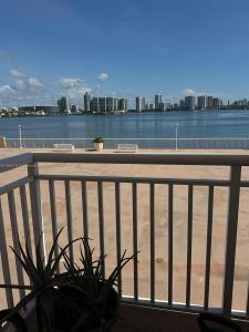 251 174th St 320, Sunny Isles Beach, Florida 33160, USA