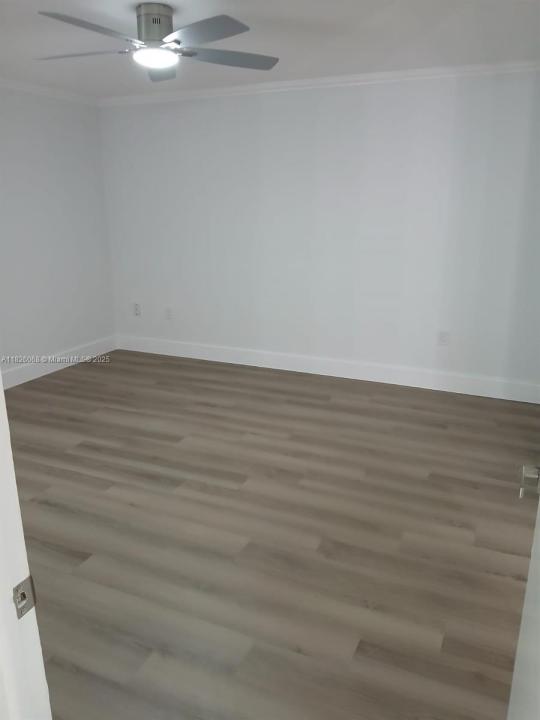 6955 NW 186th St F110, Hialeah, Florida 33015, Estados Unidos