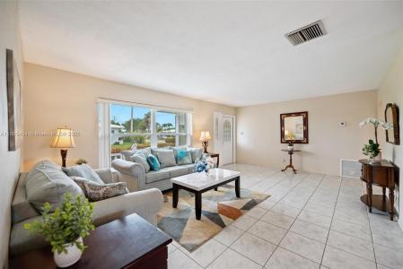 6905 NW 73rd St, Tamarac, Florida 33321, USA