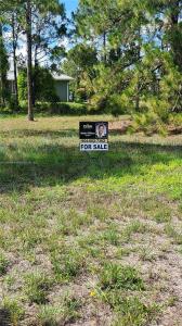 653 Jaguar Blvd, Lehigh Acres, Florida 33974, USA