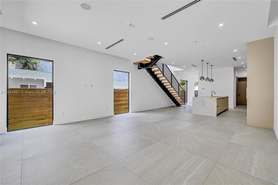 23 SE 12th Ave A, Fort Lauderdale, Florida 33301