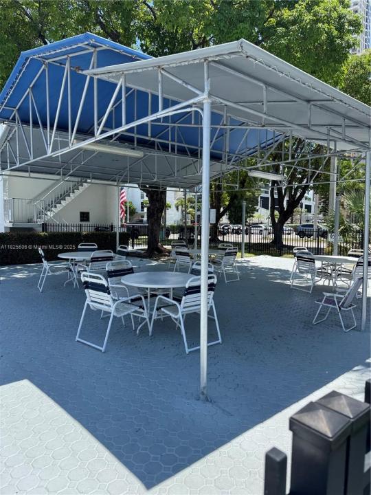 17620 Atlantic Blvd 105, Sunny Isles Beach, 佛罗里达州 33160, 美国