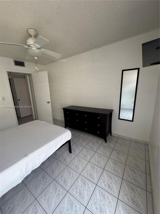 17620 Atlantic Blvd 105, Sunny Isles Beach, 佛罗里达州 33160, 美国