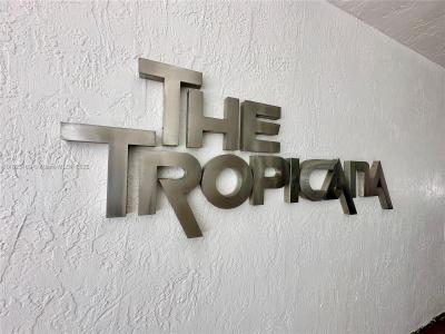 15645 Collins Ave 706, Sunny Isles Beach, Florida 33160, USA