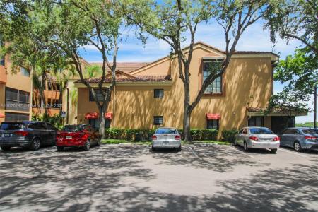 15549 N Miami Lakeway N 104, Miami Lakes, Florida 33014, USA