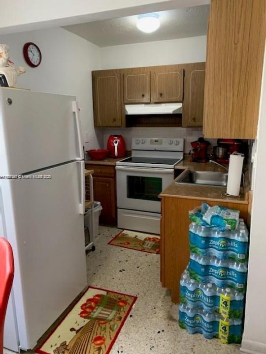 1442 NW 1st St 2, Miami, Florida 33125