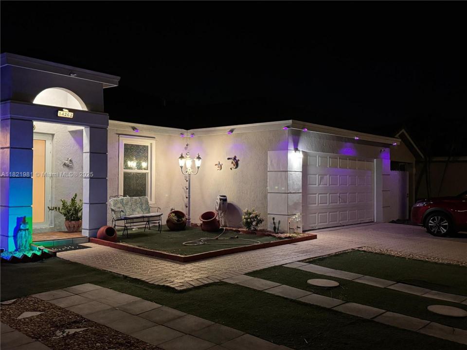 14262 SW 160th Ter, Miami, Florida 33177