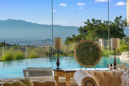 Cleveland Way, Corona, California 92881, Stati Uniti