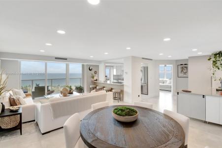2701 N Ocean Blvd 18A, Fort Lauderdale, Florida 33308, USA