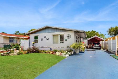 5637 SW 40th St, West Park, Florida 33023, USA