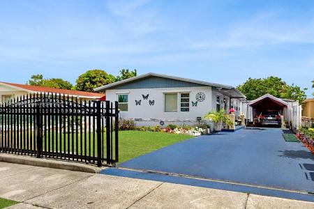 5637 SW 40th St, West Park, Florida 33023, USA