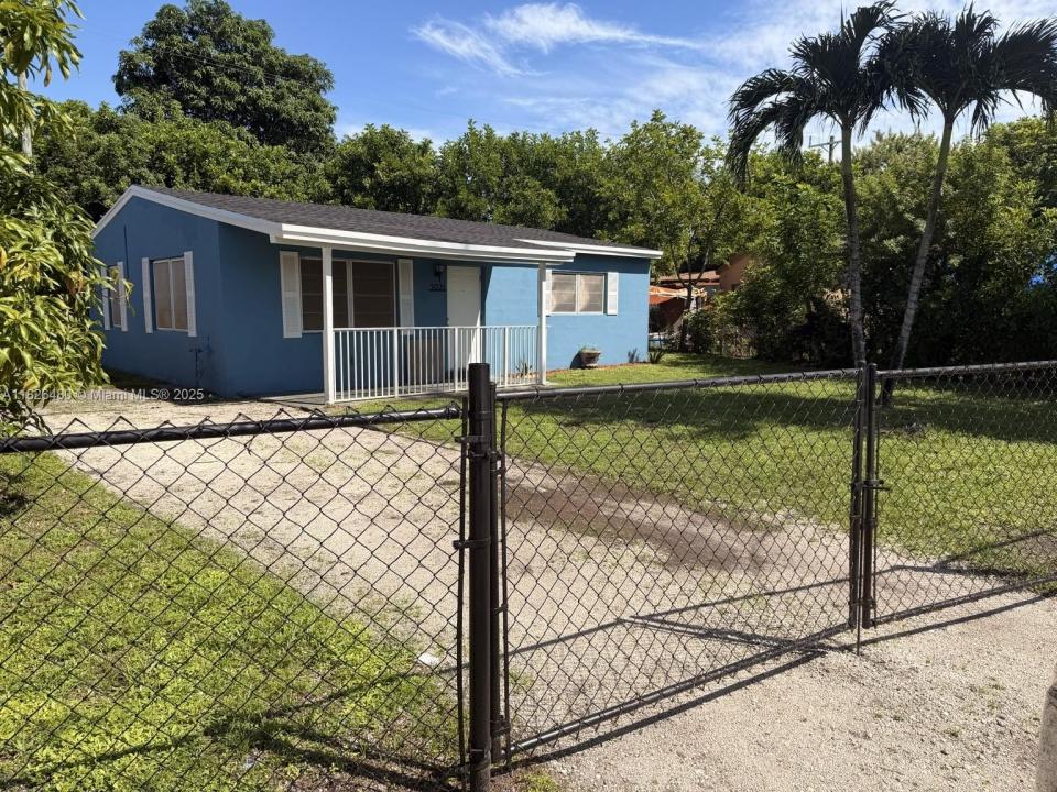 Fort Lauderdale, Florida 33311