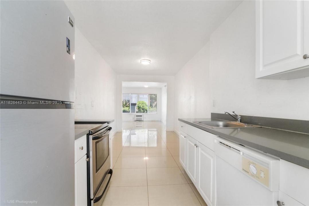 9770 E Bay Harbor 4W, Bay Harbor Islands, Florida 33154