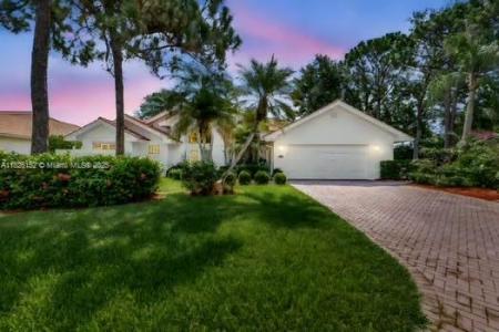 1137 SW Lighthouse Dr, Palm City, Florida 34990, USA