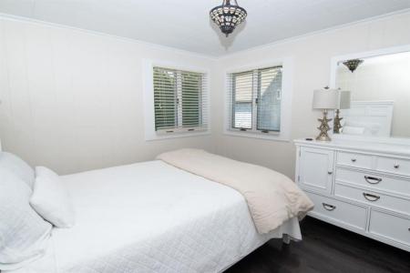 15 Treasure Road, Narragansett, RI 02882, USA