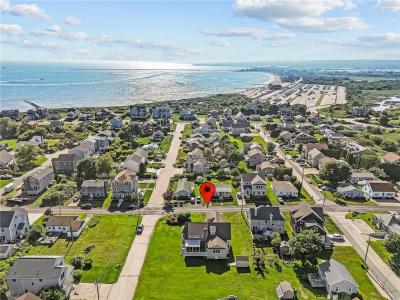 100 Chestnut Avenue, Narragansett, Rhode Island 02882