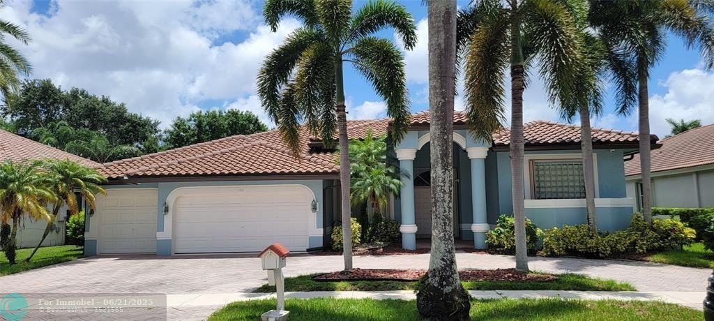 100 NW 108th Way, Plantation, Florida 33324