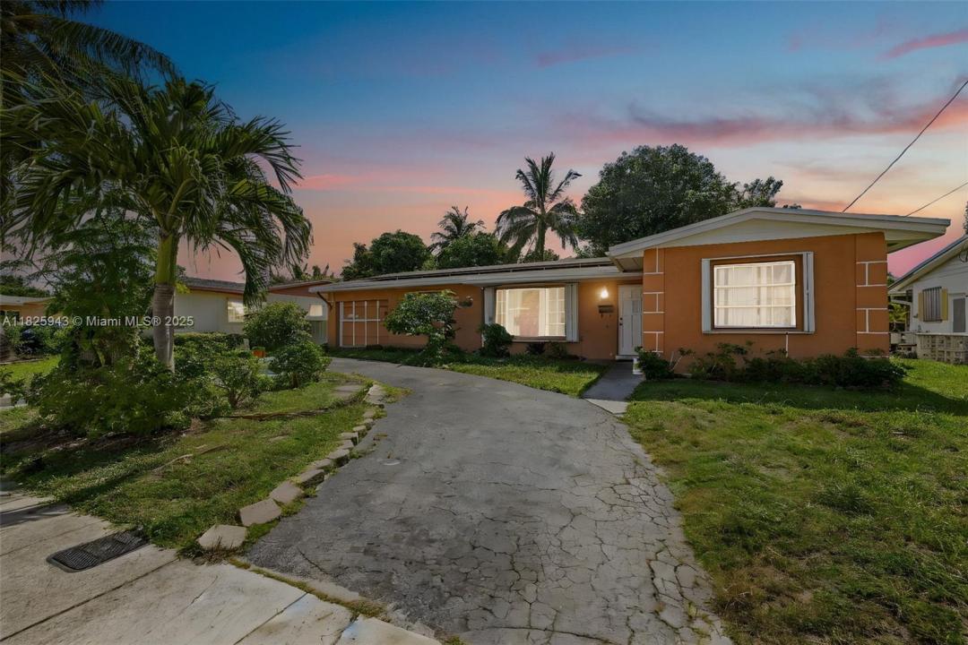 2370 NW 34th Ter, Lauderdale Lakes, Florida 33311