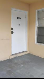 7368 SW 82nd St E116, Miami, Florida 33143, USA