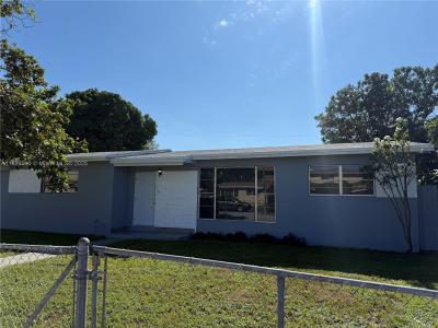 954 W 72nd Pl, Hialeah, Florida 33014, USA