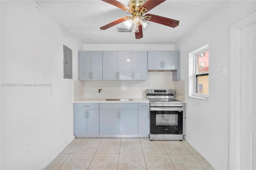 535 NW 18th St B, Fort Lauderdale, Floride 33311, États-Unis