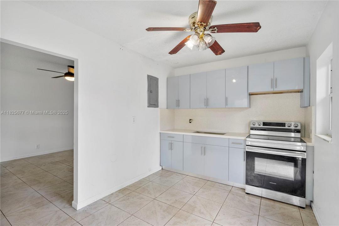 535 NW 18th St B, Fort Lauderdale, Floride 33311, États-Unis