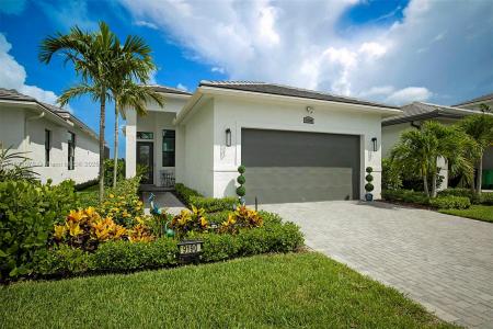 9190 SW Esule Way, Port St. Lucie, Florida 34987, USA