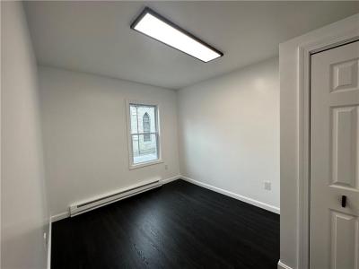210 North Main Street 2F, Woonsocket, ロードアイランド 02895, アメリカ合衆国