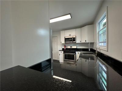 210 North Main Street 2F, Woonsocket, ロードアイランド 02895, アメリカ合衆国