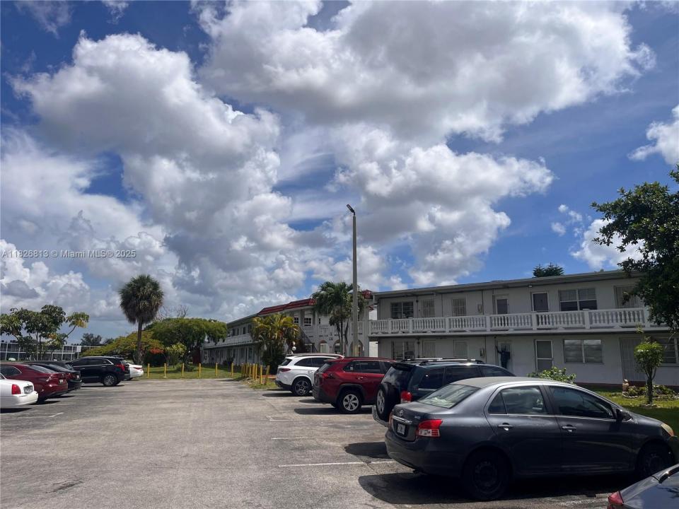 65 NE 202nd Ter Q27, Miami Gardens, Florida 33179, Estados Unidos