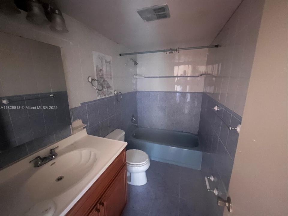 65 NE 202nd Ter Q27, Miami Gardens, Florida 33179, Estados Unidos