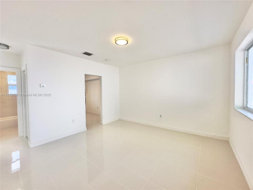 1841 NW 55th Street 1843, Miami, Floride 33142, États-Unis