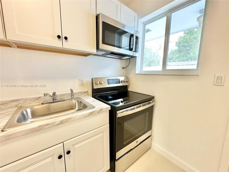 1841 NW 55th Street 1843, Miami, Floride 33142, États-Unis