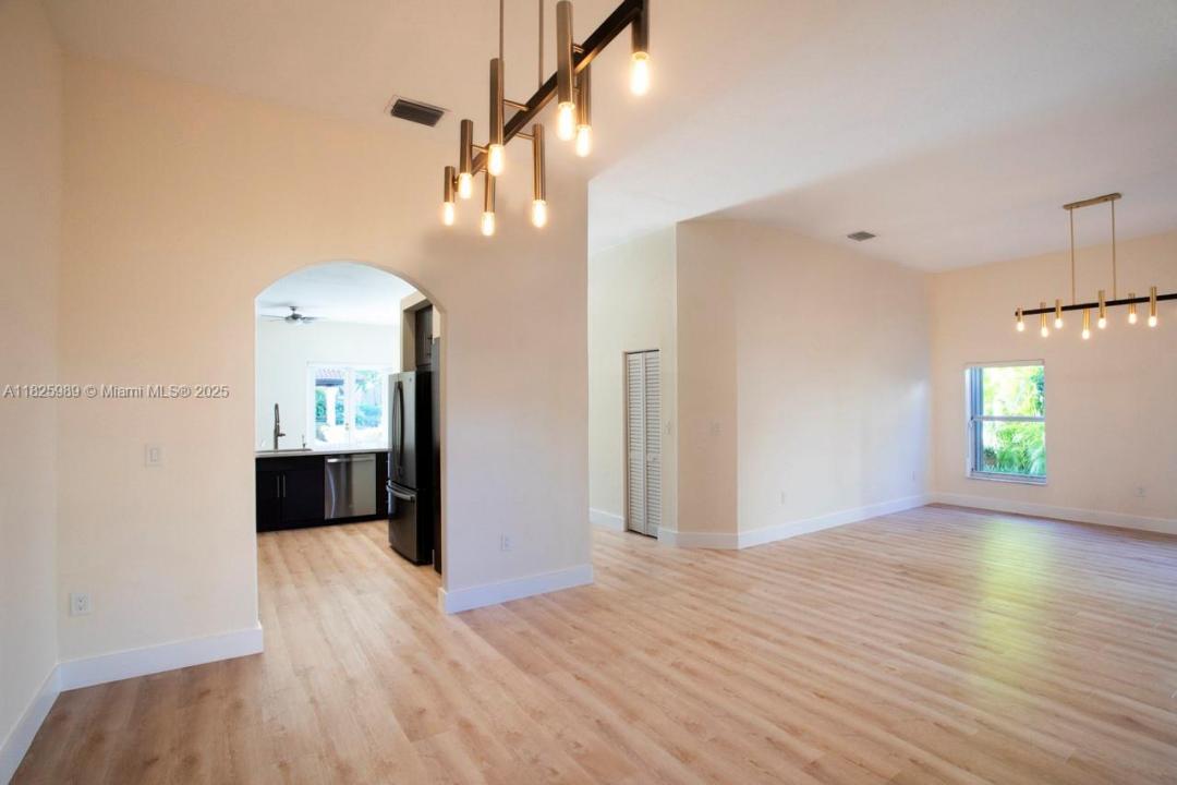 6598 NW 113th Pl, Doral, Flórida 33178, Estados Unidos