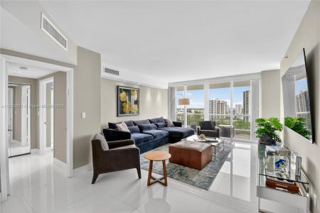 7000 Island Blvd 1408, Aventura, Florida 33160, USA