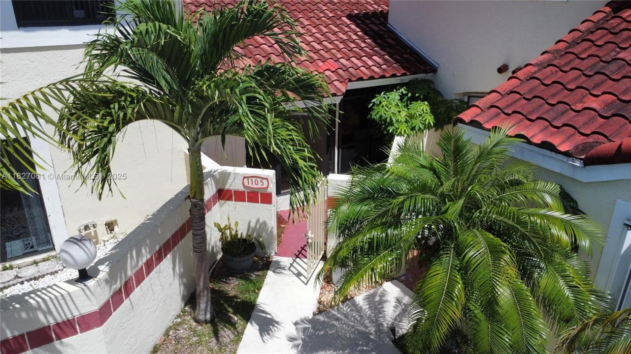 1105 San Remo Cir, Homestead, Florida 33035