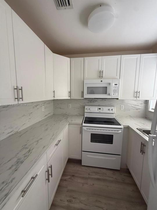 5491 W 24th Ave 36, Hialeah, Flórida 33016, Estados Unidos