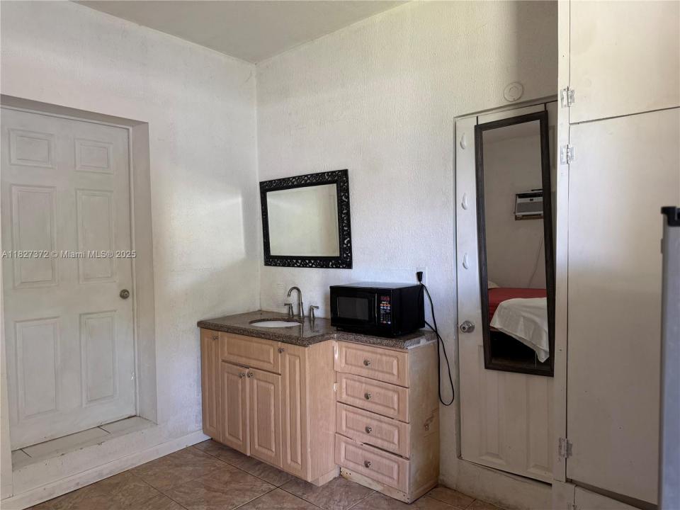 1822 Cleveland St 3, Hollywood, Florida 33020, Amerika Birleşik Devletleri