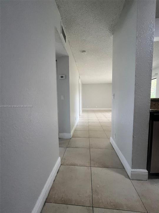 1621 Balfour Point Dr E, West Palm Beach, Florida 33411