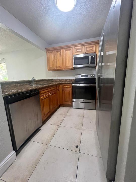 1621 Balfour Point Dr E, West Palm Beach, Florida 33411