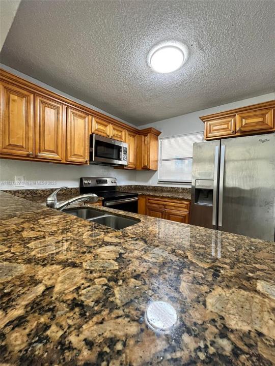 1621 Balfour Point Dr E, West Palm Beach, Florida 33411