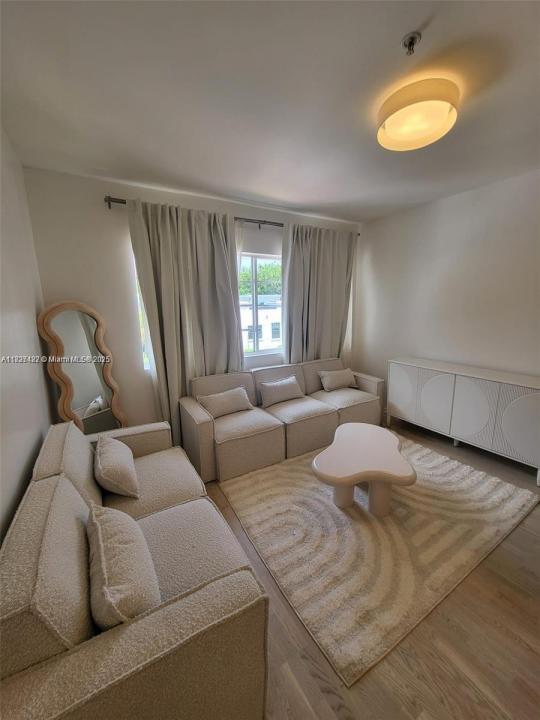 810 7th St 206, Miami Beach, Florida 33139, Stati Uniti