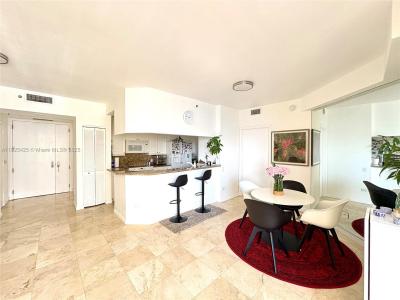 808 Brickell Key Dr 1103, Miami, Florida 33131, USA